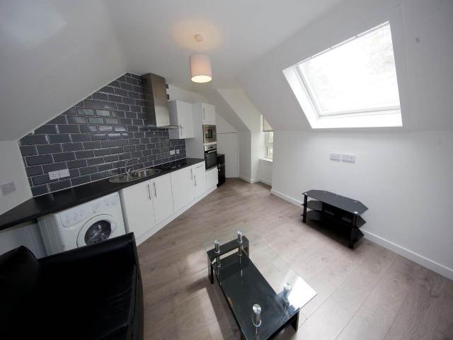 Apartment for rent in Coldside, Scotland