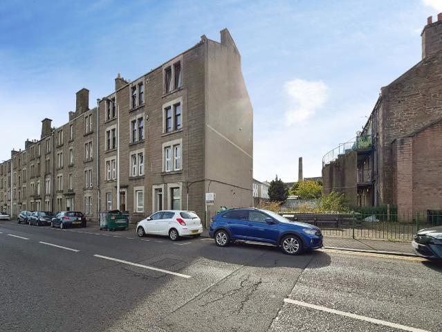 Apartment for rent in Coldside, Scotland