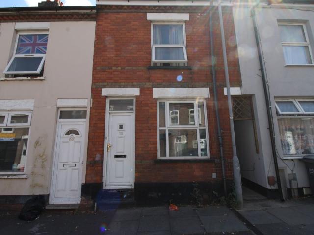 House for rent in Spring Park, Luton