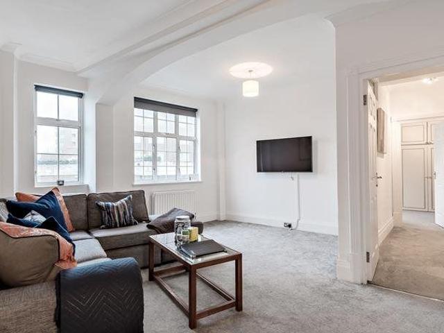 Apartment for rent in St. John's Wood, Greater London
