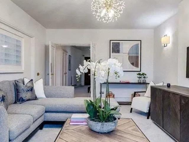Apartment for rent in St. John's Wood, Greater London
