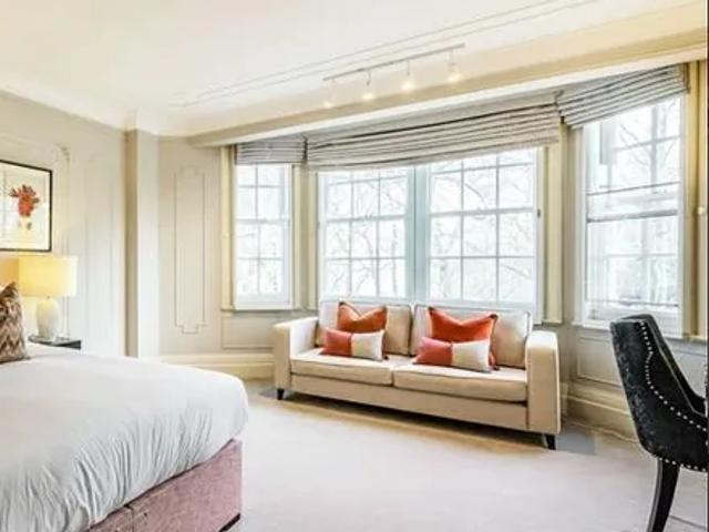 Apartment for rent in St. John's Wood, Greater London