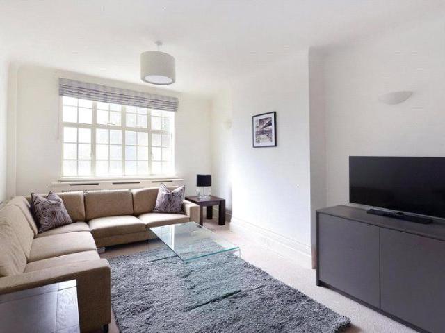 Apartment for rent in St. John's Wood, Greater London
