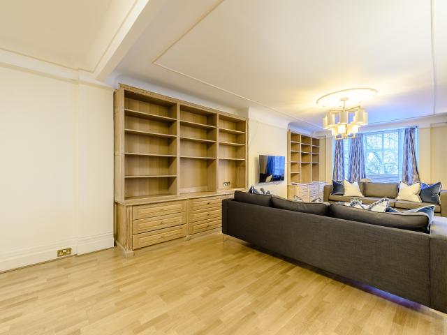 Apartment for rent in St. John's Wood, Greater London