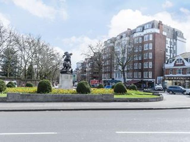Apartment for rent in St. John's Wood, Greater London