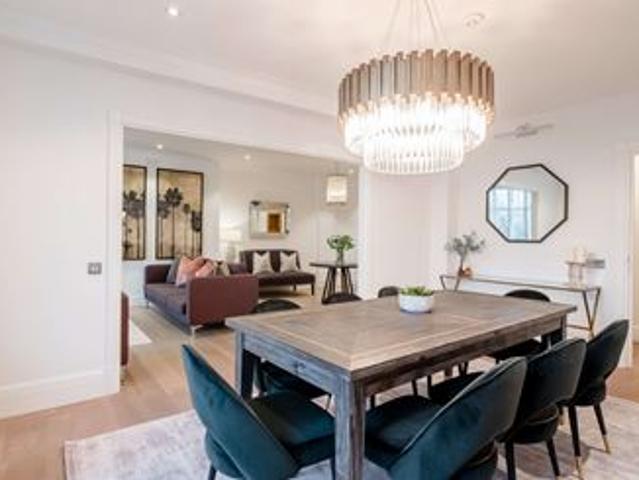 Apartment for rent in St. John's Wood, Greater London
