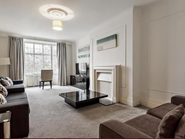 Apartment for rent in St. John's Wood, Greater London