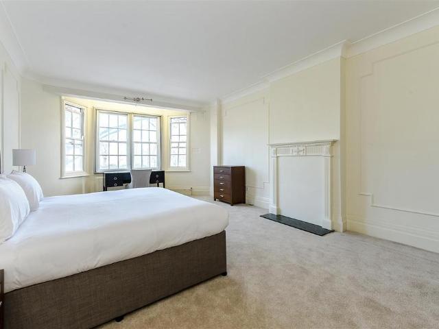 Apartment for rent in St. John's Wood, Greater London