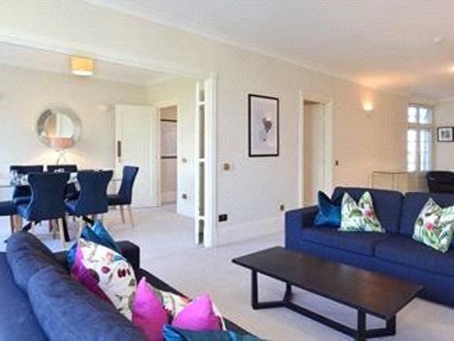 Apartment for rent in St. John's Wood, Greater London