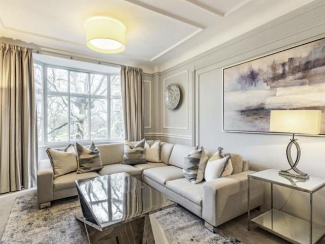Apartment for rent in St. John's Wood, Greater London