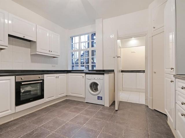 Apartment for rent in St. John's Wood, Greater London