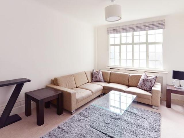 Apartment for rent in St. John's Wood, Greater London