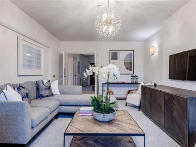 Apartment for rent in St. John's Wood, Greater London