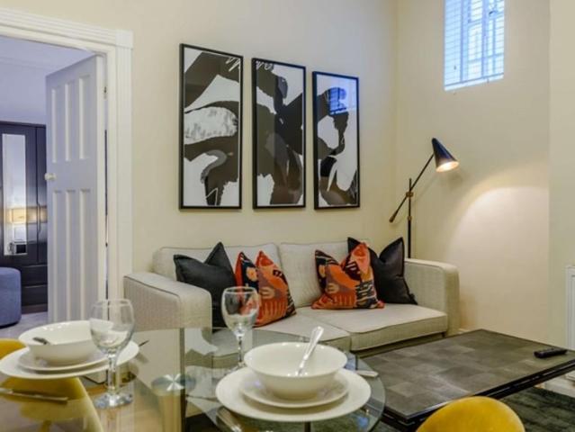 Apartment for rent in St. John's Wood, Greater London