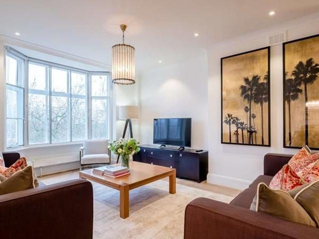 Apartment for rent in St. John's Wood, Greater London