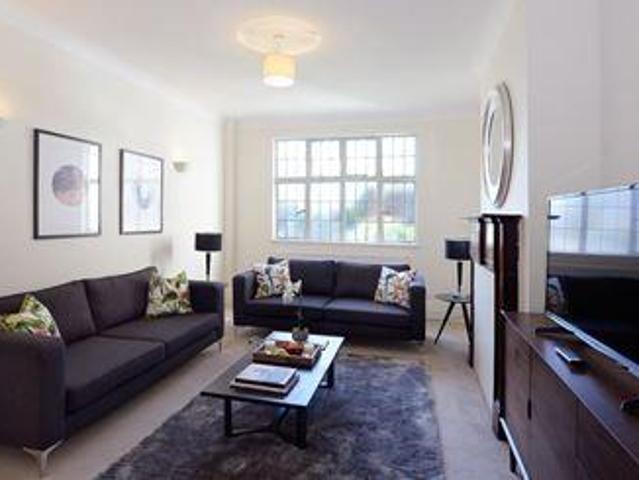 Apartment for rent in St. John's Wood, Greater London