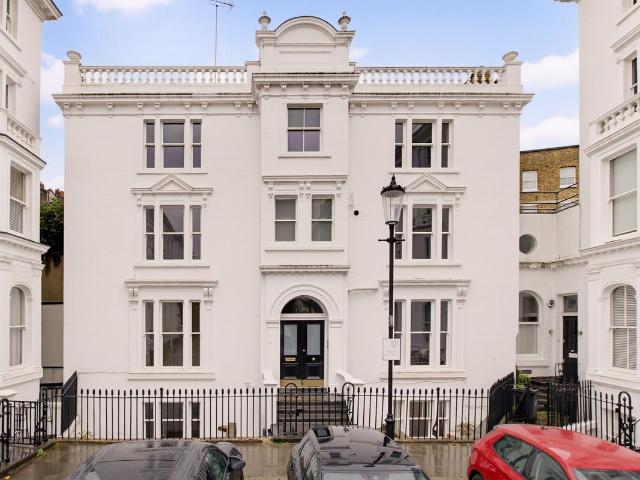 Studio for rent in Kensington, Greater London