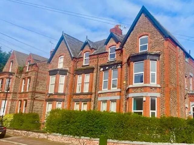 Apartment for rent in Elm Park, Calderstones