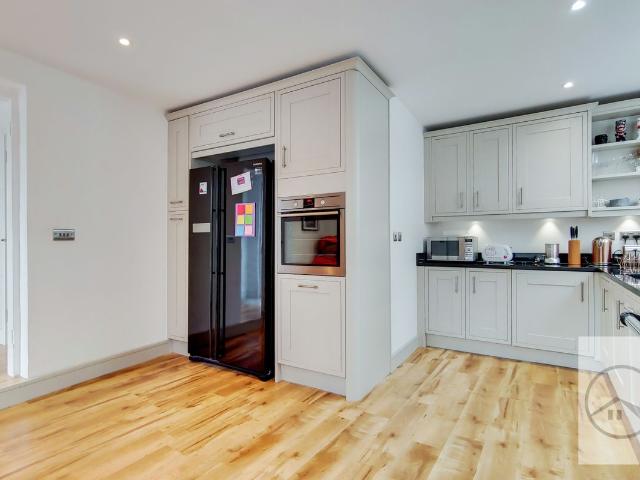Apartment for rent in London Borough of Merton, Greater London
