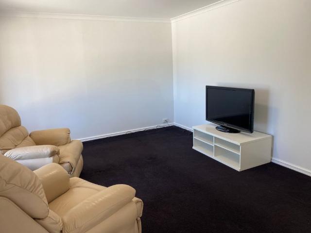 Room for rent in Stratton, Western Australia