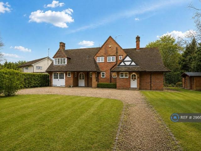 House for rent in Beaconsfield, Forty Green