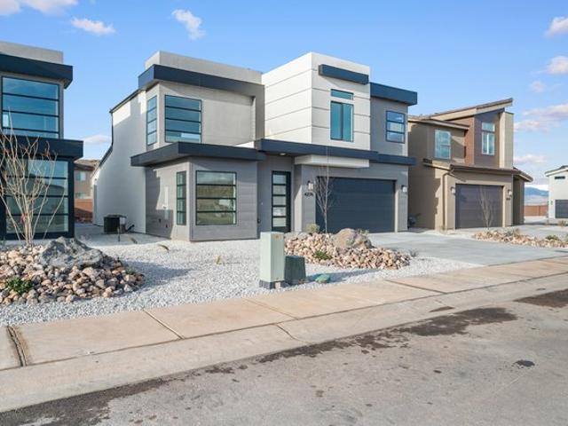 House for sale in Hurricane, Washington County