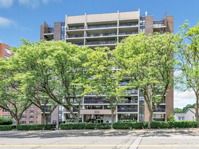 Condo for sale in Cos Cob, Connecticut