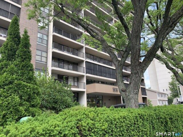 Condo for sale in Cos Cob, Connecticut