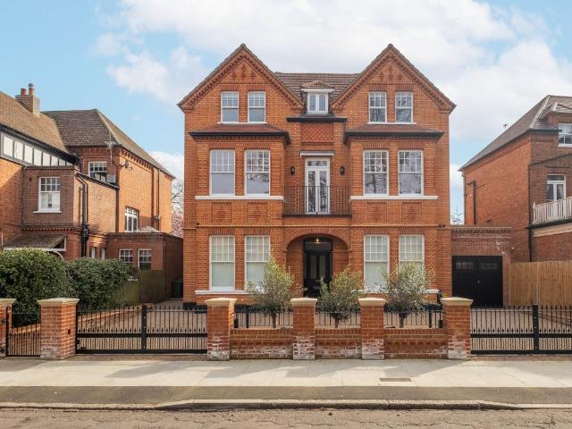 House for rent in Strawberry Hill, Greater London