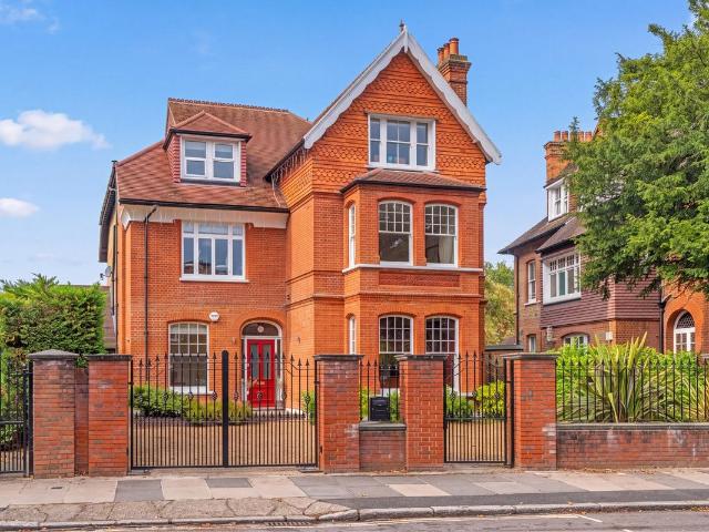 House for rent in Strawberry Hill, Greater London