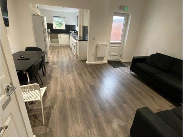 Room for rent in Pendleton, Salford