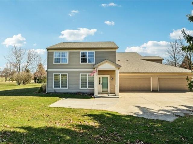 Condo for sale in Orrville