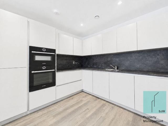 Apartment for rent in London Borough of Ealing, Greater London