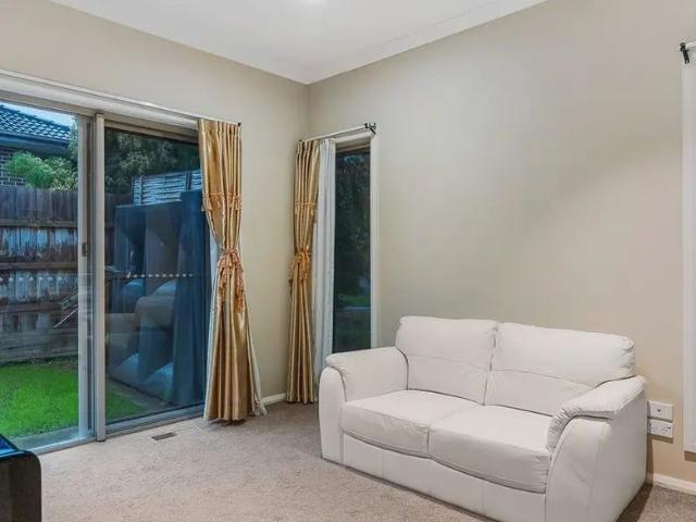 Townhouse for rent in Camerons Creek, Victoria