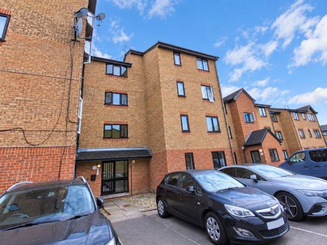 Apartment for rent in London Borough of Enfield, Greater London
