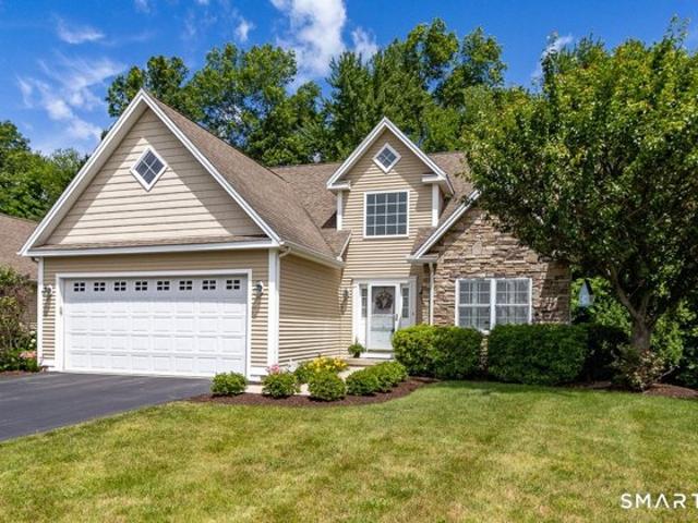 Condo for sale in Berlin, Connecticut