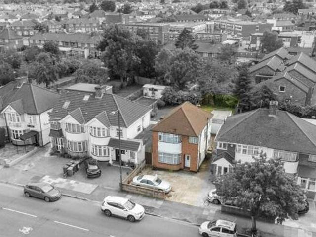 House for sale in Greater London