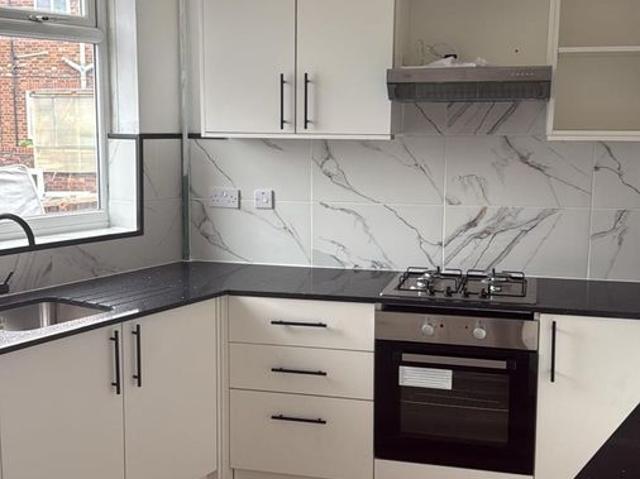 Apartment for rent in Kenton, Greater London