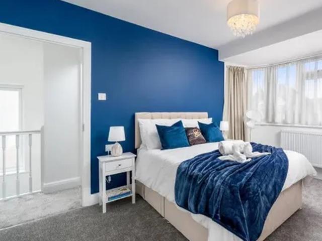 House for rent in Kenton, Greater London