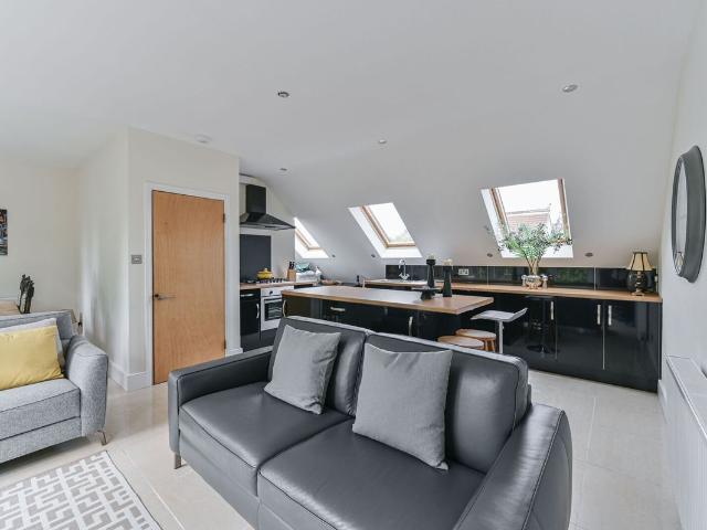 Apartment for rent in London Borough of Lambeth, Greater London