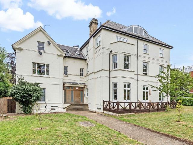 Apartment for rent in Streatham, Greater London