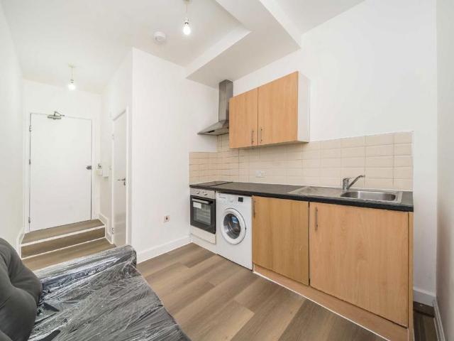 Apartment for rent in Streatham, Greater London