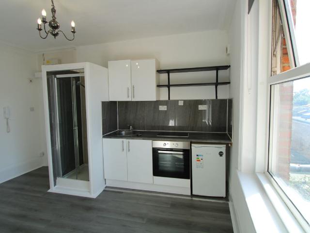 Studio for rent in Streatham, Greater London