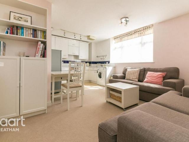 Apartment for rent in Streatham Hill, Greater London