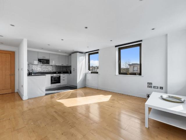 Apartment for rent in Streatham Hill, Greater London