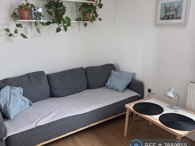 House for rent in London Borough of Merton, Mitcham