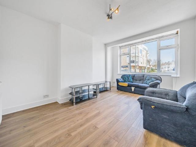 House for rent in London Borough of Merton, Mitcham