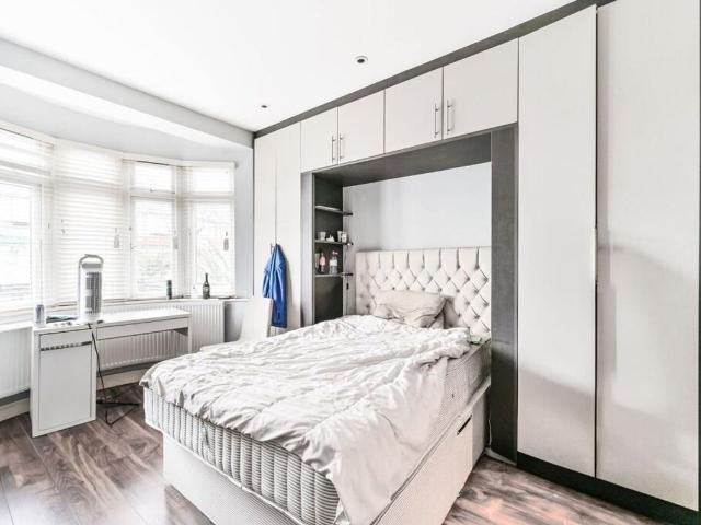 Studio for rent in Streatham, Greater London