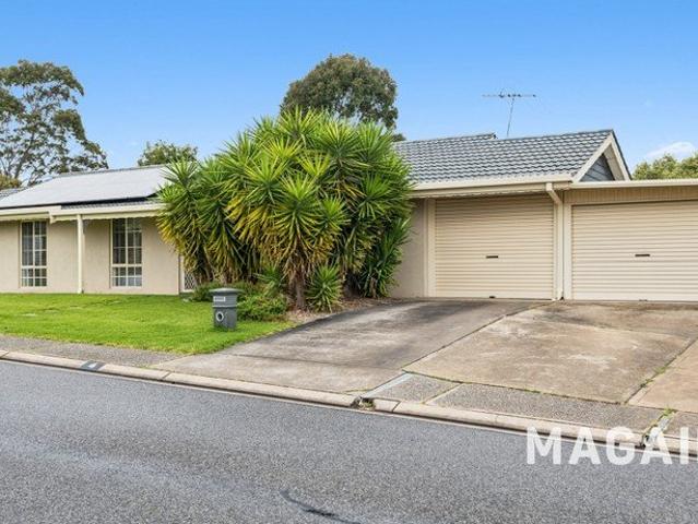 House for sale in Aberfoyle Park, Adelaide