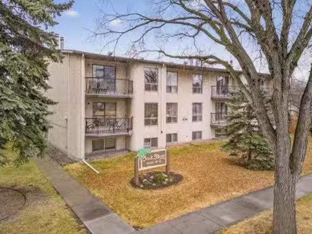Condo for sale in Wedgewood, Alberta
